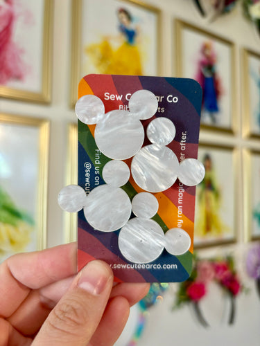 Bib Magnets White Swirl MH $14