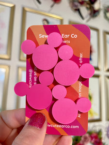 Bib Magnets Hot Pink MH $14